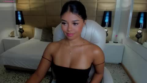 hailey online show from October 10, 3:40 pm