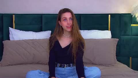 Hailey online show from August 9, 6:08 am