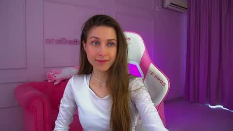 Hailey online show from July 26, 6:00 am