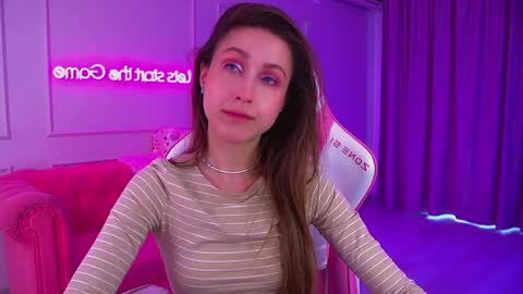 Hailey online show from July 20, 6:16 am
