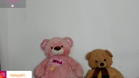 Hailey online show from February 17, 1:04 am