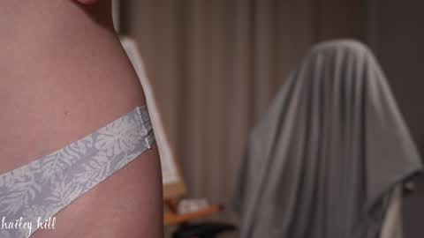 HaileyHill online show from January 27, 1:16 am