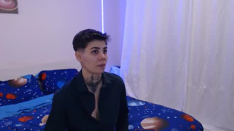 Lucy online show from February 5, 10:02 pm