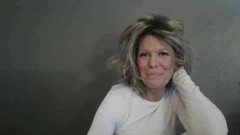 Hailey online show from April 18, 4:31 pm