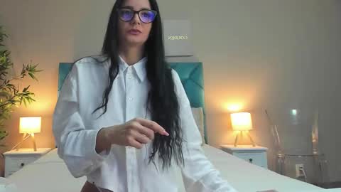 Hailey online show from October 20, 4:39 am