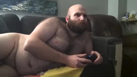 Hairiest Bear online show from February 8, 6:33 am