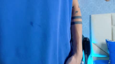 H A I R Y D I A M O N D online show from September 30, 12:04 pm