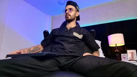 H A I R Y D I A M O N D online show from October 30, 10:21 pm