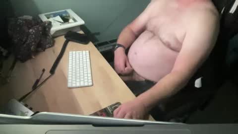 hairybear6937 online show from November 4, 5:03 pm