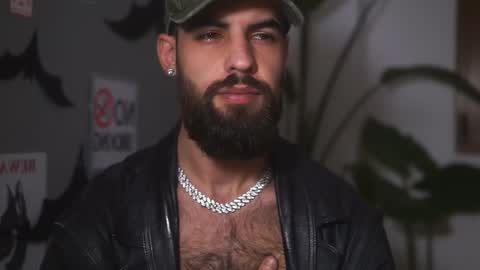 HairyRobXxX online show from November 6, 8:45 pm