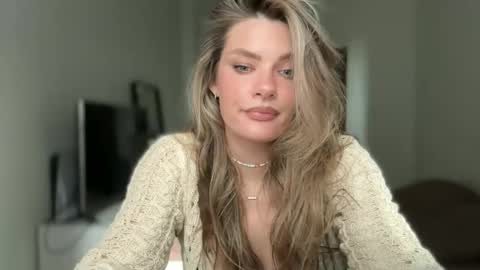 haley_rune online show from September 26, 9:06 am