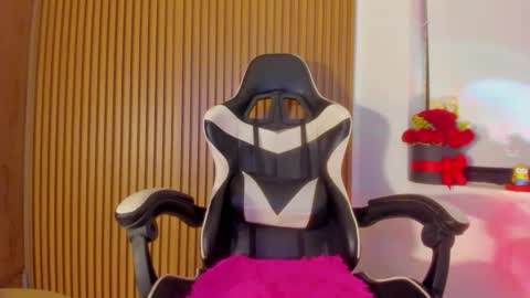 Anahis online show from February 15, 2:25 am