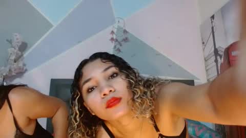 halle_bailey online show from September 30, 3:00 pm