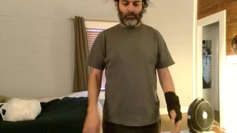 halycon2147818 online show from January 18, 4:27 pm