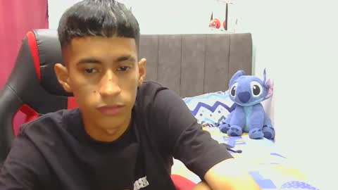 hamcummboy20 online show from May 15, 11:12 pm