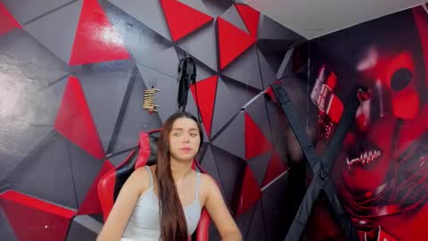 Hana and Zeta online show from November 7, 12:29 pm