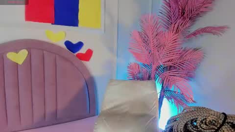 hanaahquinn online show from July 6, 11:40 am