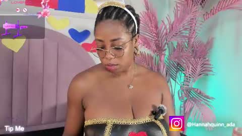 hanaahquinn online show from June 19, 11:49 am