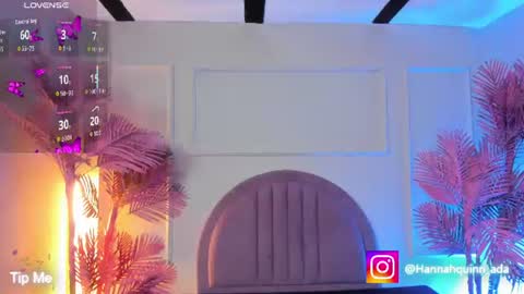 hanaahquinn online show from July 23, 11:41 am