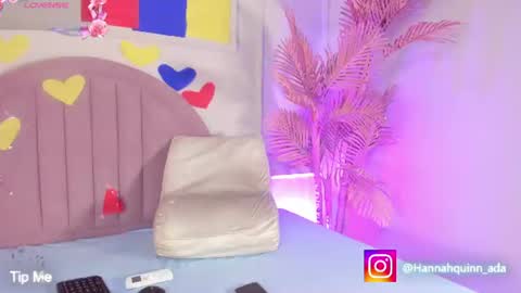 hanaahquinn online show from June 18, 11:48 am