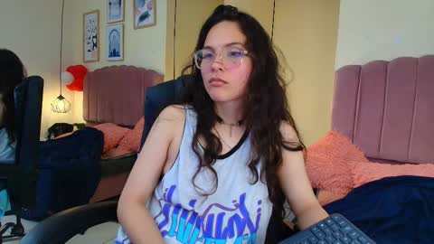 hanabie_ online show from March 11, 3:42 am