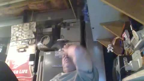 Snapshot of handiemanhere chatting on October 22, 2:26 am naked man online show from October 22, 2:26 am