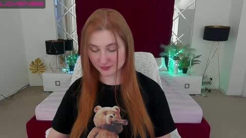 Snapshot of handsome_d_ chatting on February 2, 5:21 am Dayana online show from February 2, 5:21 am