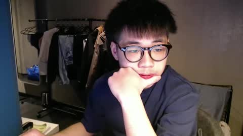 handsome_mannn online show from March 9, 7:05 pm