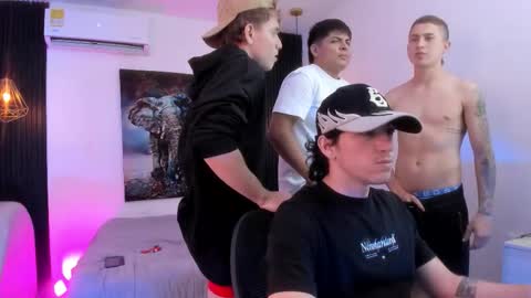 leonardfarrucknick and otis online show from November 20, 2:21 am