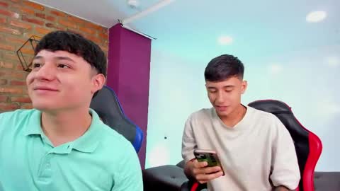 leonardfarrucknick and otis online show from April 14, 1:14 pm