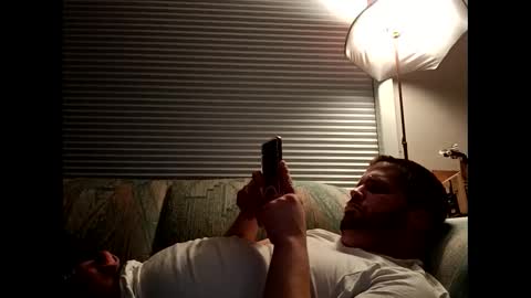 handsomedaddy198923 online show from October 5, 8:01 am