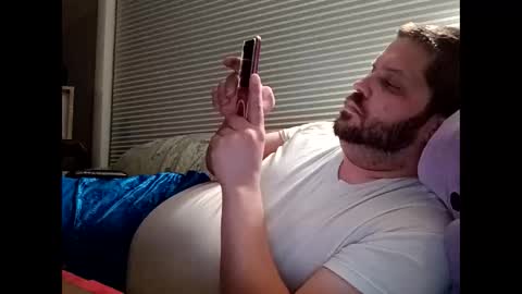 handsomedaddy198923 online show from October 15, 6:27 am