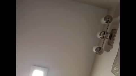 handsomedaddy198923 online show from November 6, 8:39 am