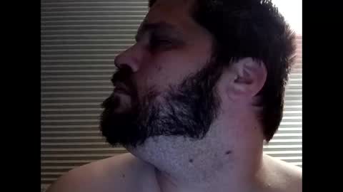 handsomedaddy198923 online show from November 3, 7:42 am