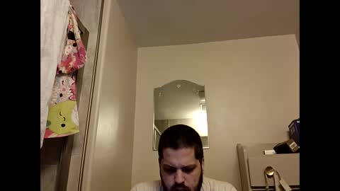 Handsomedaddy198923 online show from April 2, 6:48 pm