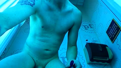 handsomerob42 online show from November 9, 10:08 am