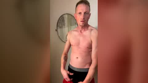 handsomerob42 online show from July 3, 10:42 am