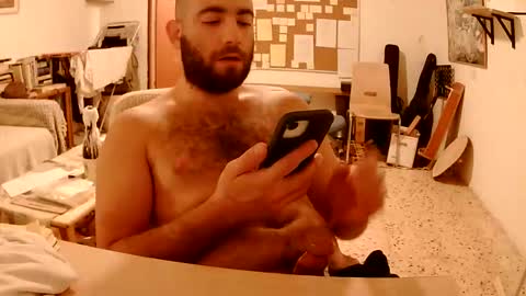 Snapshot of handyboy991 chatting on September 20, 4:32 pm handyboy991 online show from September 20, 4:32 pm