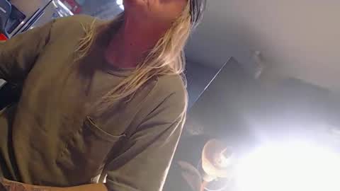 Handystudman online show from January 17, 3:49 am