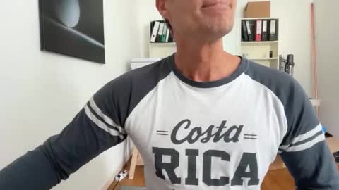 hanky online show from October 6, 10:00 am