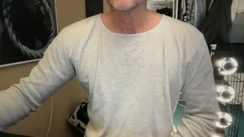 Snapshot of hankmoody6 chatting on December 23, 9:05 am hanky online show from December 23, 9:05 am