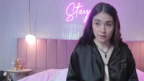 hanna_bastian_vc online show from November 8, 2:20 pm