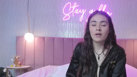 hanna_bastian_vc online show from October 7, 6:31 am