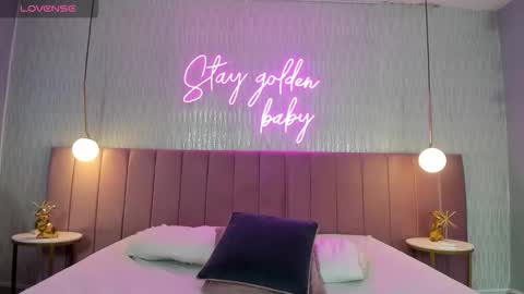 hanna_bastian_vc online show from October 25, 2:17 pm