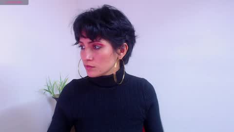 Sara online show from January 2, 6:23 pm