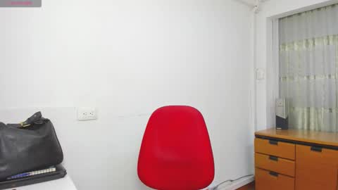 Sara online show from October 6, 7:42 pm