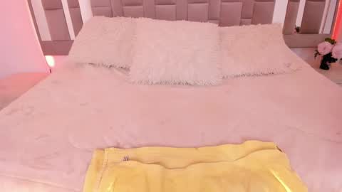  im Hanna online show from March 6, 4:07 pm