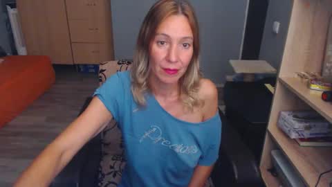 hanna_ha online show from September 13, 8:00 pm