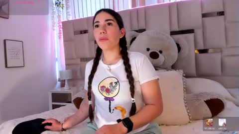 Hanna Klover online show from June 30, 9:57 pm