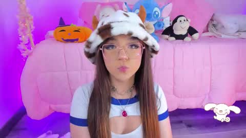 hannacutegod online show from December 17, 9:05 am